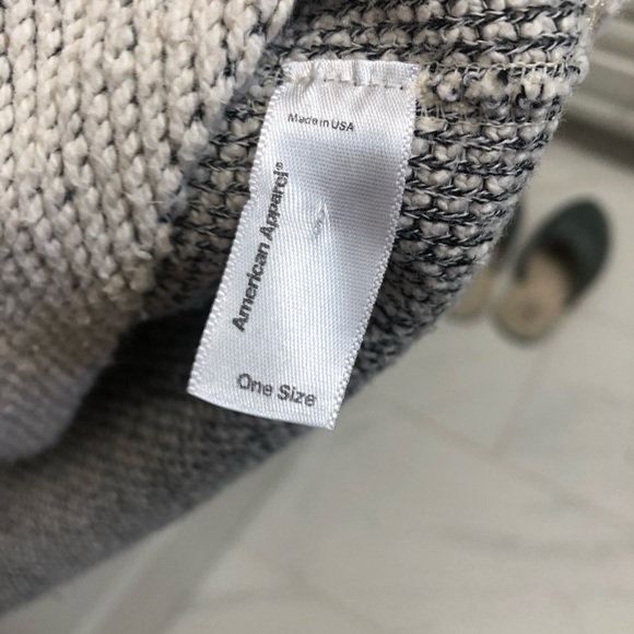 Pullover - Picture 3 of 3